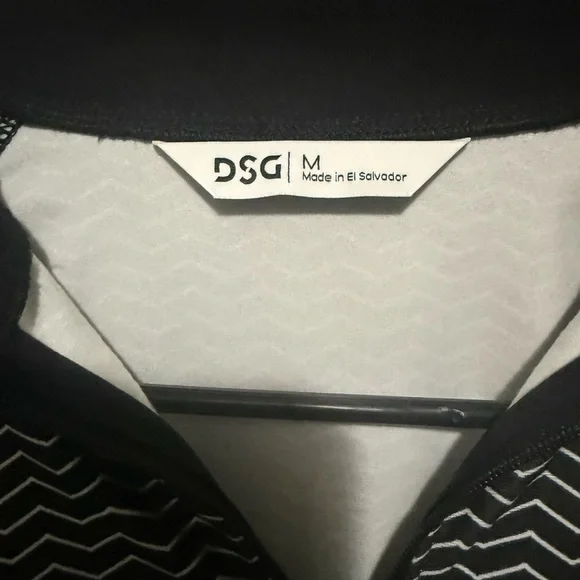 DSG Black & White Cold~Weather Zigzag Quarter-Zip Pullover – Women’s Medium - Picture 2 of 6